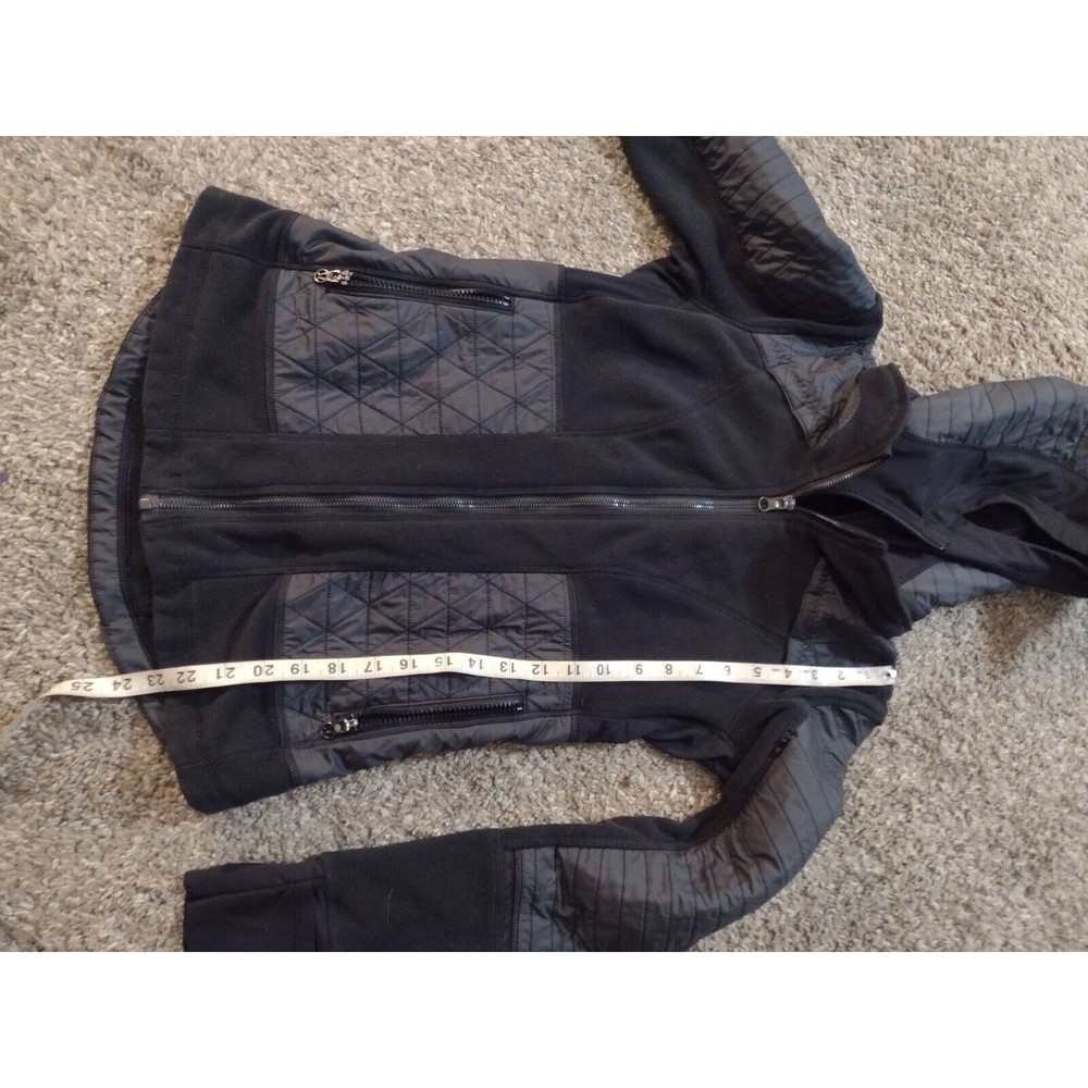 LULULEMON Fleecy Keen Jacket Black Size 4 Removable Hood Warm Layered Quilted BB - Picture 4 of 6